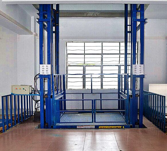 貨物升降貨梯與傳統提升機的區別(圖1) 20201012093848862.jpg